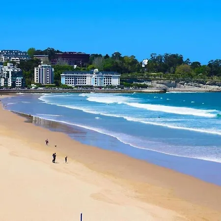아파트 Apto Con Parking En 2a Playa De El Sardinero *
