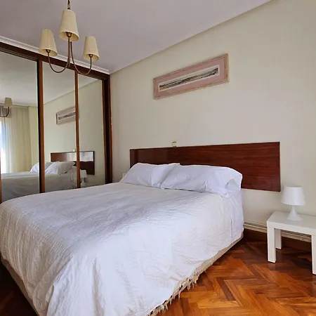Apto Con Parking En 2a Playa De El Sardinero Apartment *
